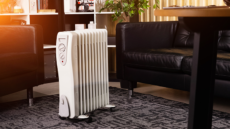 暖房器具の選び方: 電気暖房とガス暖房の比較